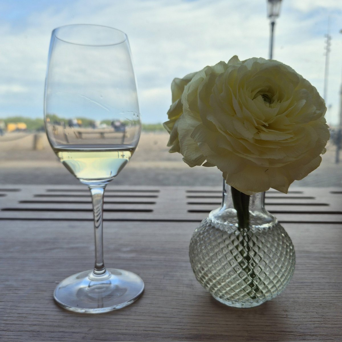 Lancement de la Semaine des Primeurs !

>Lundi 14
• Hangar 14 avec l'Union des Grands Crus de 9h à 16h30
• Palais de la Bourse avec les Pessac-Léognan de 9h30 à  17h

>Mar. 15, merc. 16 &amp; jeu. 17
• Château La Louvière avec L'Union des Grands Crus de 9h30 à 18h

#Primeurs2024