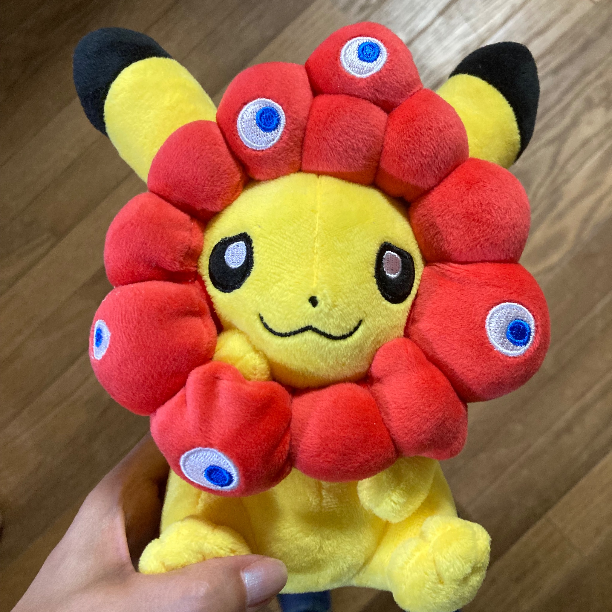 【新品タグ付】ピカみみパッチン・アイドルピカチュウ Amazon | ポケモンセンターオリジナル Pokémon accessory アセチ