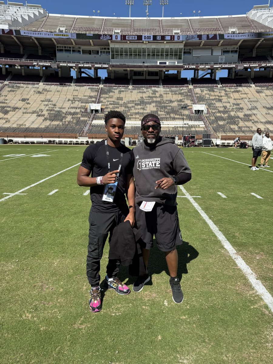 Amir Reese (@amirreese7) on Twitter photo Nobody Owes you nothing!!GO GET IT !!
Real Motion <a href="/CoachCBell26/">Corey Bell</a> <a href="/CoachUno1/">Courtney Williams</a> <a href="/ryanrrob/">Ryan Roberts</a> <a href="/AndreaKHollis/">Andrea K. Hollis</a> <a href="/HailStateFB/">Mississippi State Football</a> <a href="/Andy_Villamarzo/">Andy Villamarzo</a> <a href="/Bigshoww_70/">Jakobe “Big Show” Green</a> <a href="/JohnGarcia_Jr/">John Garcia, Jr.</a> <a href="/RivalsFriedman/">Adam Friedman</a> <a href="/On3Keith/">Keith Niebuhr</a> <a href="/NP_Florida/">Chad Jamison</a> <a href="/CoachWill850/">Coach Will</a> <a href="/Beasley__F/">Frank Beasley</a> <a href="/TheUCReport/">Billy Tucker</a> <a href="/Coach_2CAP/">Tommy Caporale</a> Nobody Owes you nothing!!GO GET IT !!
Real Motion <a href="/CoachCBell26/">Corey Bell</a> <a href="/CoachUno1/">Courtney Williams</a> <a href="/ryanrrob/">Ryan Roberts</a> <a href="/AndreaKHollis/">Andrea K. Hollis</a> <a href="/HailStateFB/">Mississippi State Football</a> <a href="/Andy_Villamarzo/">Andy Villamarzo</a> <a href="/Bigshoww_70/">Jakobe “Big Show” Green</a> <a href="/JohnGarcia_Jr/">John Garcia, Jr.</a> <a href="/RivalsFriedman/">Adam Friedman</a> <a href="/On3Keith/">Keith Niebuhr</a> <a href="/NP_Florida/">Chad Jamison</a> <a href="/CoachWill850/">Coach Will</a> <a href="/Beasley__F/">Frank Beasley</a> <a href="/TheUCReport/">Billy Tucker</a> <a href="/Coach_2CAP/">Tommy Caporale</a>