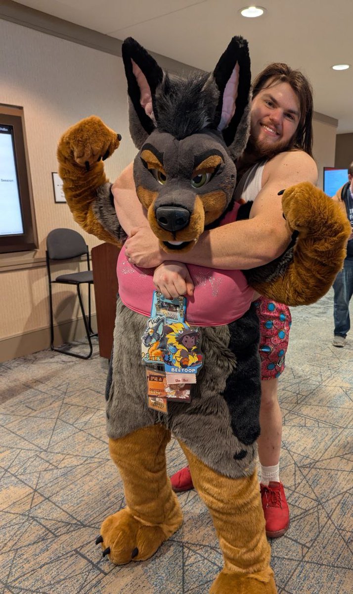 Snibbles/Imani (@hyperdutchie) on Twitter photo Got to meet <a href="/Metal_AnimalMan/">Gorstav🔜IFC</a> ! Very sweet and absolute big dawg energy! Muscles for days! 💪Thank you for the photo!
#TFF2025 Got to meet <a href="/Metal_AnimalMan/">Gorstav🔜IFC</a> ! Very sweet and absolute big dawg energy! Muscles for days! 💪Thank you for the photo!
#TFF2025