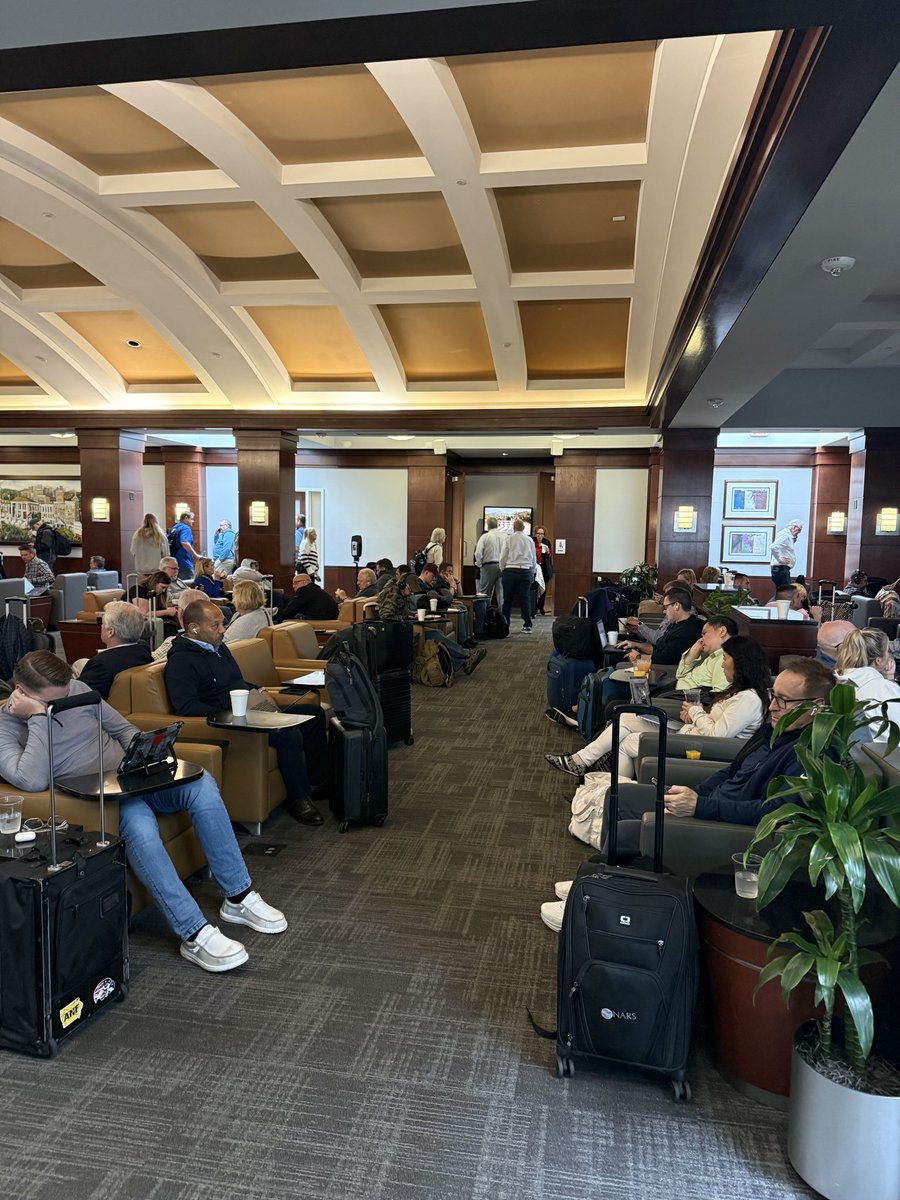 alpha_purpose's tweet image. I wonder how many people in here are about to get liquidated? Probably none. Most folks still don’t even touch our world. We must be sick—but I’m glad to be a sicko with you all.