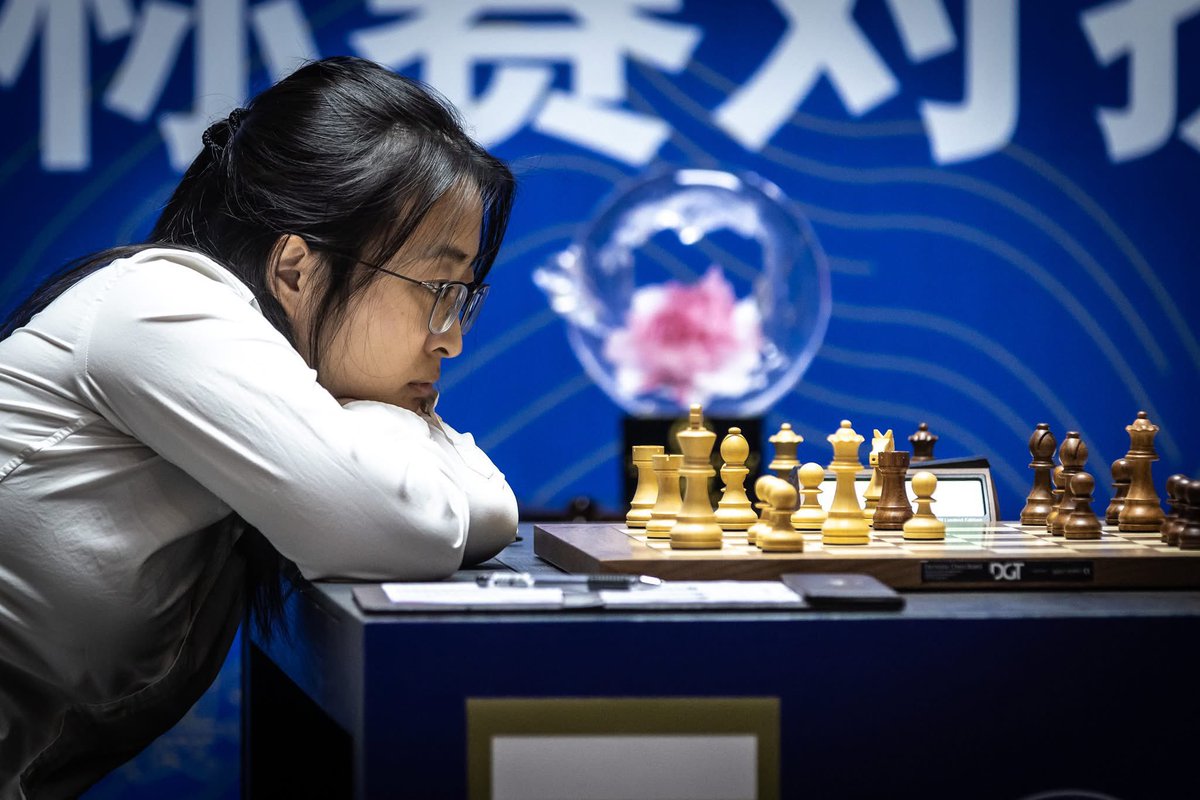 🔥 Ju Wenjun 🇨🇳 dominates with 4 consecutive wins in the FIDE Women's World Championship Match and leads 6 - 2 vs Tan Zhongyi 🇨🇳

Can anything stop her from defending her title for the 4th time? 👑

#Chess #WomenInChess #JuTan 

Photo: Anna Shtourman