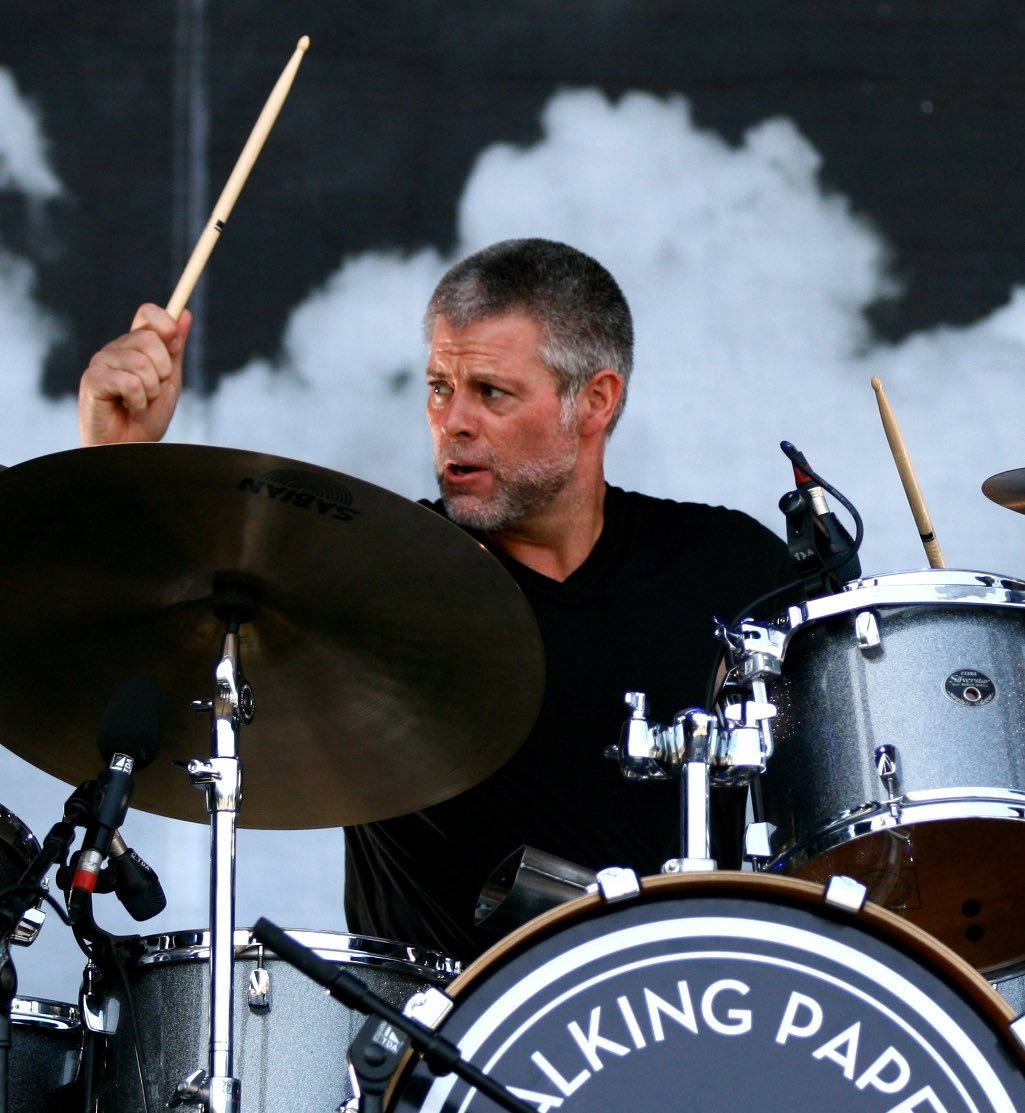 AiCLayneStaley's tweet photo. Barrett Harrington Martin, drummer for Mad Season and Screaming Trees, was born OTD April 14, 1967 in Olympia, WA. 

Happy 58th birthday Barrett! https://t.co/SCAeb1C3BS
