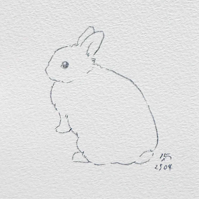 【用があって紙に描く練習をしている】太いシャーペン描きやすい!塗ったら味のあるムラがいらんとこに!アプリではわざわざムラをつけて手描き味を出しているのにね〜!! 