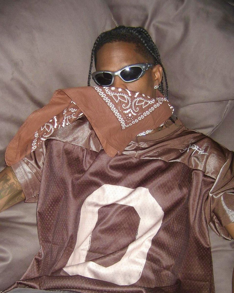 Kurrco's tweet image. Travis Scott will reportedly be featured on FC Barcelona’s jersey for their El Clásico match against Real Madrid on May 11th ⚽️