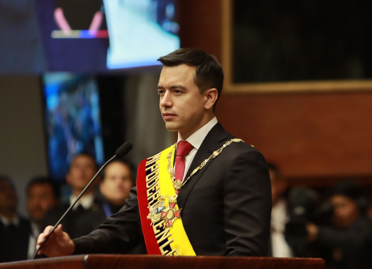 EditoRed Eurolatam (@editoredel) on Twitter photo . <a href="/DanielNoboaOk/">Daniel Noboa Azin</a> gana con claridad en #Ecuador, pero los desafíos de seguridad y economía no dan tregua 🇪🇨
🇵🇱Desde #Polonia, Maciej Stasiński (<a href="/gazeta_wyborcza/">Gazeta Wyborcza.pl</a>) analiza para <a href="/EditoRedEL/">EditoRed Eurolatam</a> la reelección, las tensiones regionales y lo que viene.
📎Lee aquí: editored.org/2025/04/14/ecu… . <a href="/DanielNoboaOk/">Daniel Noboa Azin</a> gana con claridad en #Ecuador, pero los desafíos de seguridad y economía no dan tregua 🇪🇨
🇵🇱Desde #Polonia, Maciej Stasiński (<a href="/gazeta_wyborcza/">Gazeta Wyborcza.pl</a>) analiza para <a href="/EditoRedEL/">EditoRed Eurolatam</a> la reelección, las tensiones regionales y lo que viene.
📎Lee aquí: editored.org/2025/04/14/ecu…