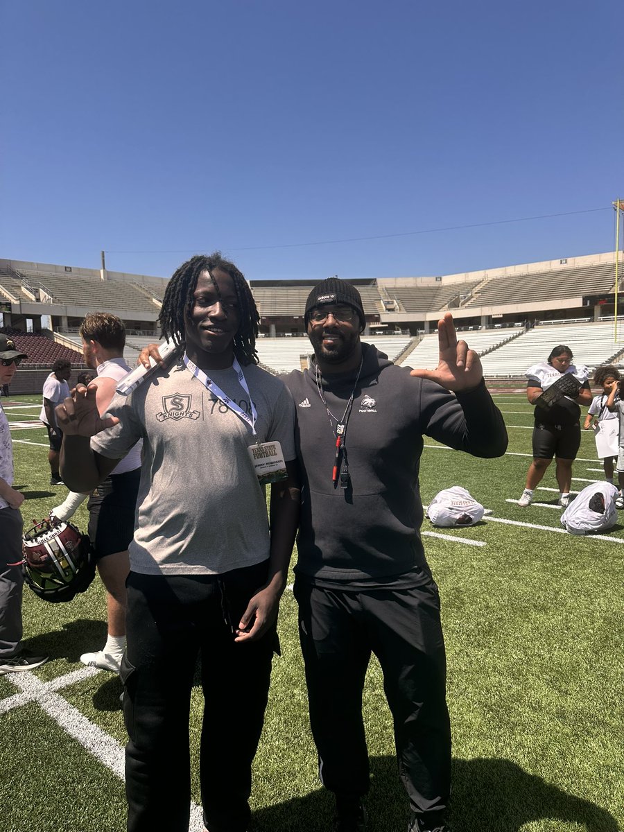 Born2DefendJLR's tweet image. Honored to have had a great visit this past weekend @TXSTATEFOOTBALL Thank you to the Coaches and Staff that provided the opportunity and awesome experience. Wishing the team a great season. @andrewcobus @Marshall_Reggie @_EliteProspects #hardwork #txfootball #grind