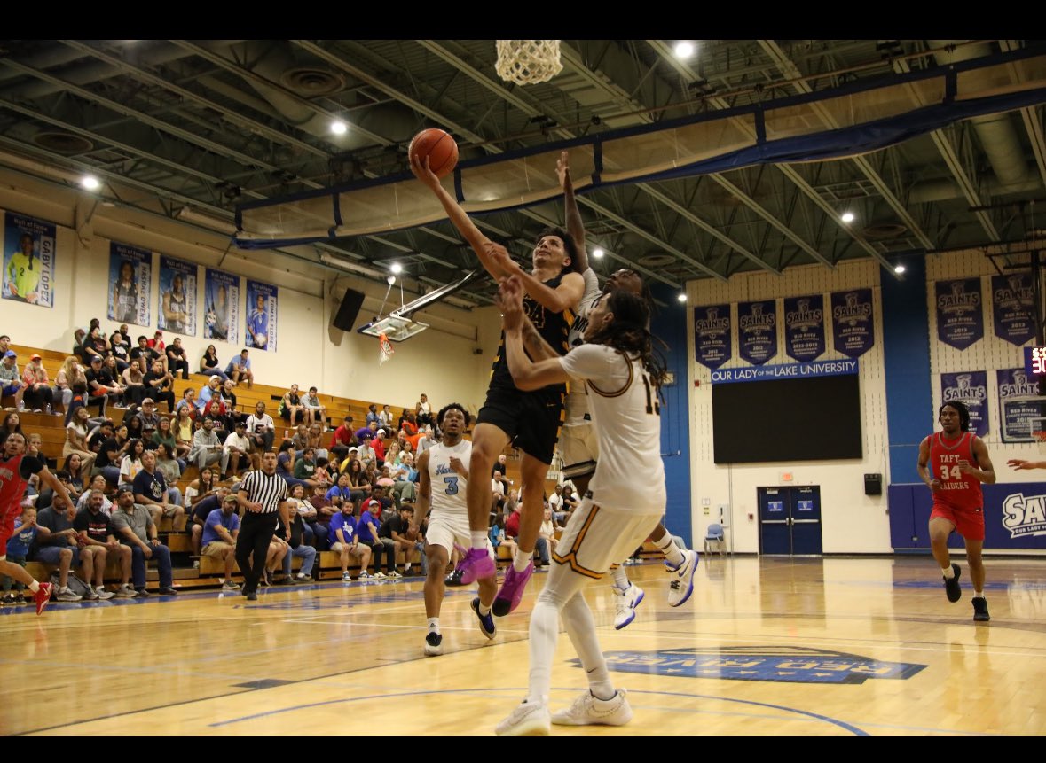 _ECBBasketball's tweet photo. #HornetPride https://t.co/zWayPWBNrR