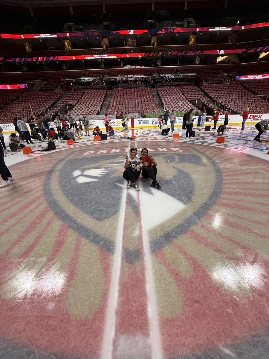 jenpnthr's tweet photo. Last game of the season and I’ve never had so much fun in my life….thank god for Alex saying yes to season tickets… not only did I have so much fun this year, but I now have a friend for life too https://t.co/gHk0dHYry9