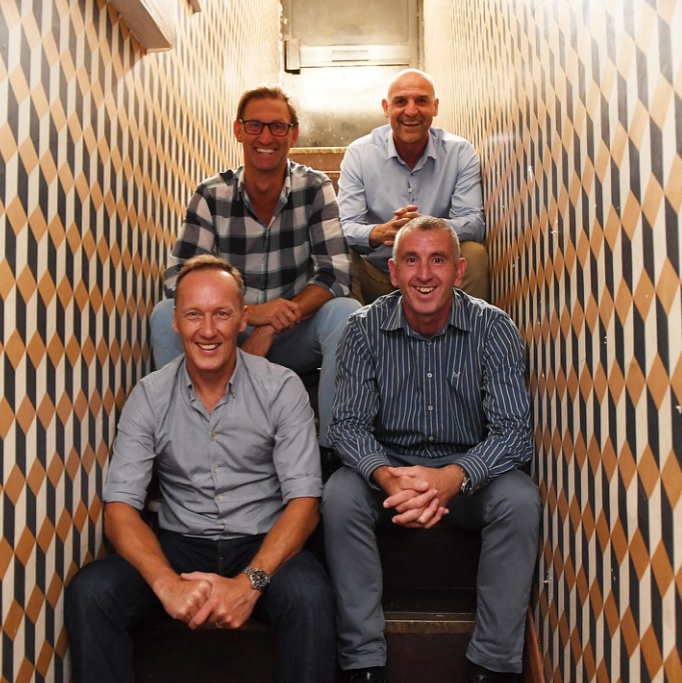 Gunnersc0m's tweet image. 8 years ago today, The Arsenal&apos;s legendary back four @NigelWinty3 , Steve Bould, @TonyAdams and @LeeDixon2 at the filming of 89 The Film. Ruby&apos;s, Stoke Newington.