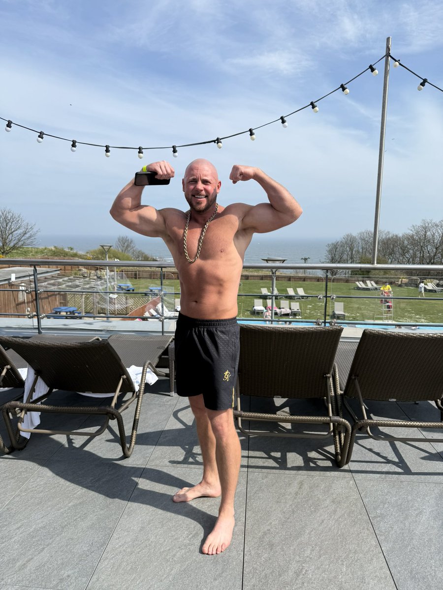 masterdaws's tweet image. Retweet if you love a muscle dom 👀