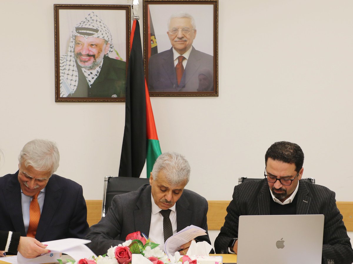 PalAST (@palestineast) on Twitter photo 📌In a Strategic Move to Advance #STEAM_Education: <a href="/PalestineMoE/">Ministry of Education and Higher Education</a> Signs a Partnership Agreement with <a href="/PalestineAST/">PalAST</a> & <a href="/TaawonPalestine/">Taawon التعاون</a> to Strengthen Science and Technology Learning in Palestine
⏩More details: palast.ps/en/news/strate…
In Ar: facebook.com/Palestinian.MO… 📌In a Strategic Move to Advance #STEAM_Education: <a href="/PalestineMoE/">Ministry of Education and Higher Education</a> Signs a Partnership Agreement with <a href="/PalestineAST/">PalAST</a> & <a href="/TaawonPalestine/">Taawon التعاون</a> to Strengthen Science and Technology Learning in Palestine
⏩More details: palast.ps/en/news/strate…
In Ar: facebook.com/Palestinian.MO…