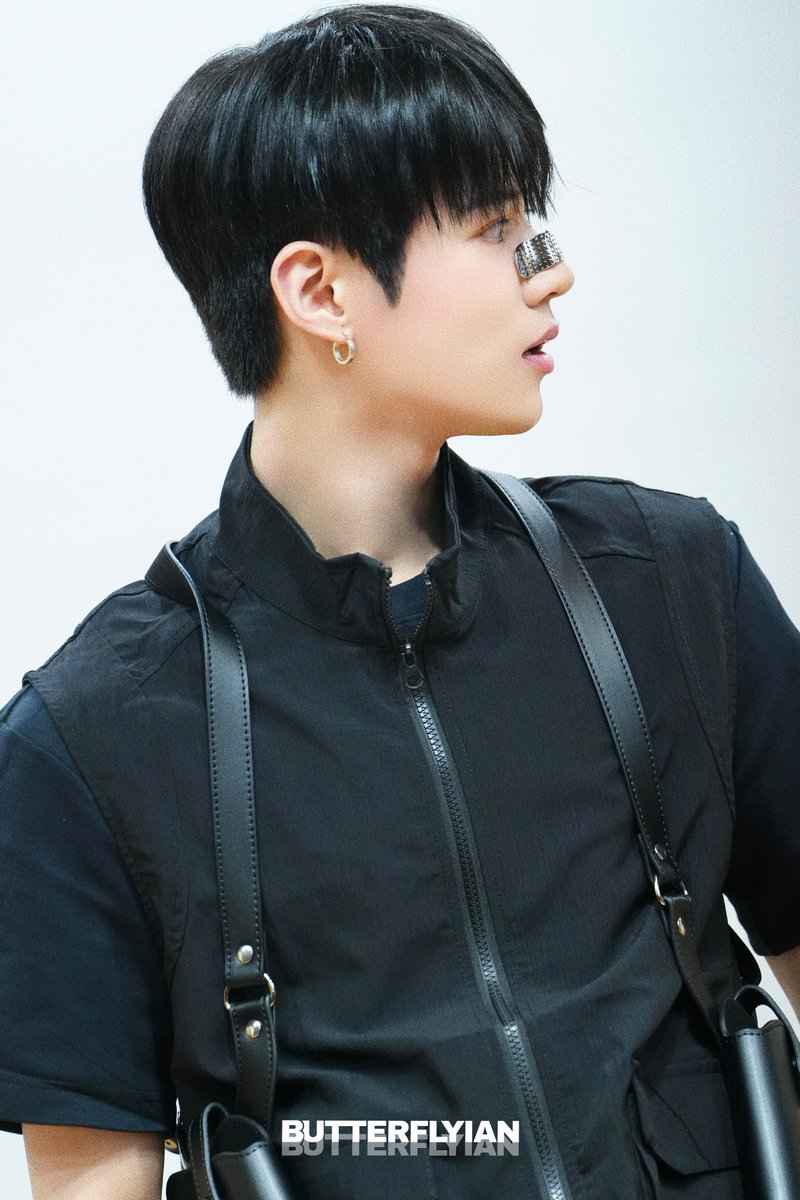 250413 점프업이엔티 팬싸 

#이안 #Ian #イアン
#루네이트 #LUN8 #ルネイト