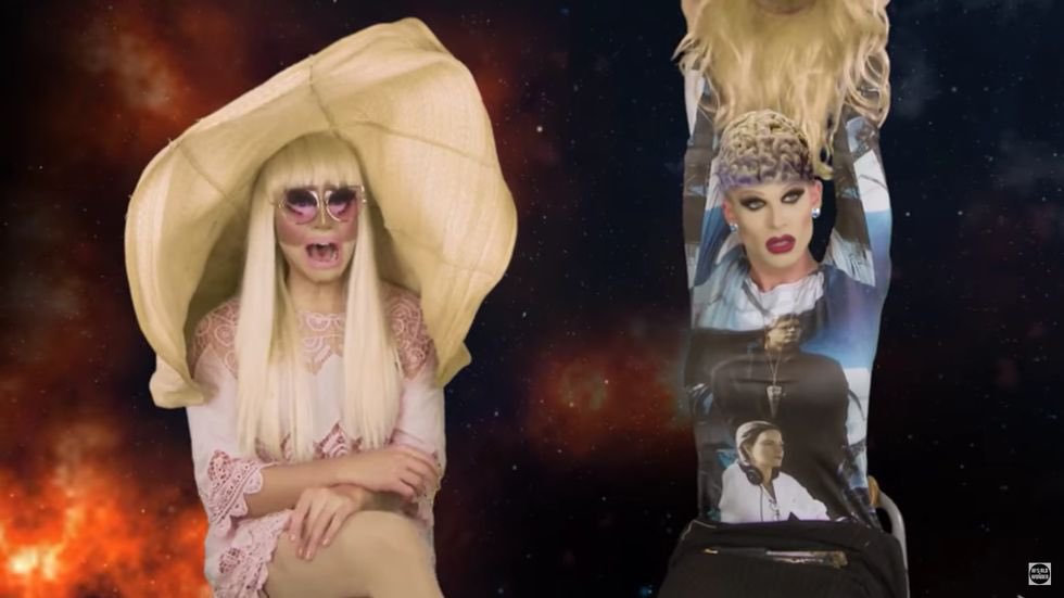 amandaeobrien's tweet image. The aliens seeing Katy Perry in space