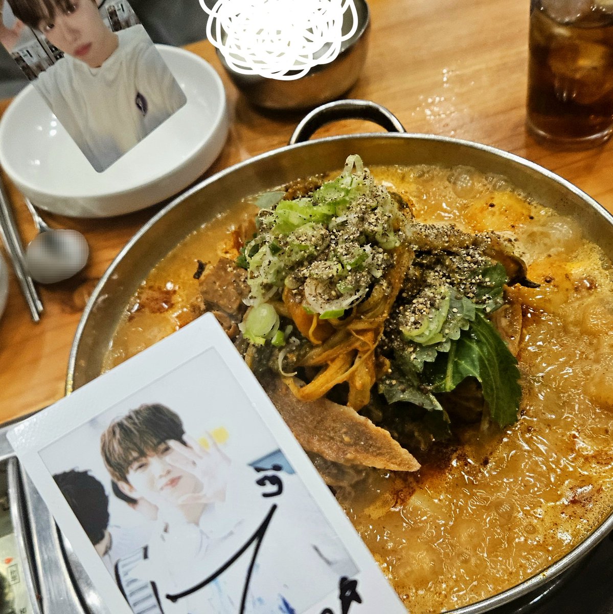 🤍오준이네감자탕🤍

진짜 배터지게 먹음,,최고,,

#희수말이맛집
#Thanatorn_TNT_Boom!🔥