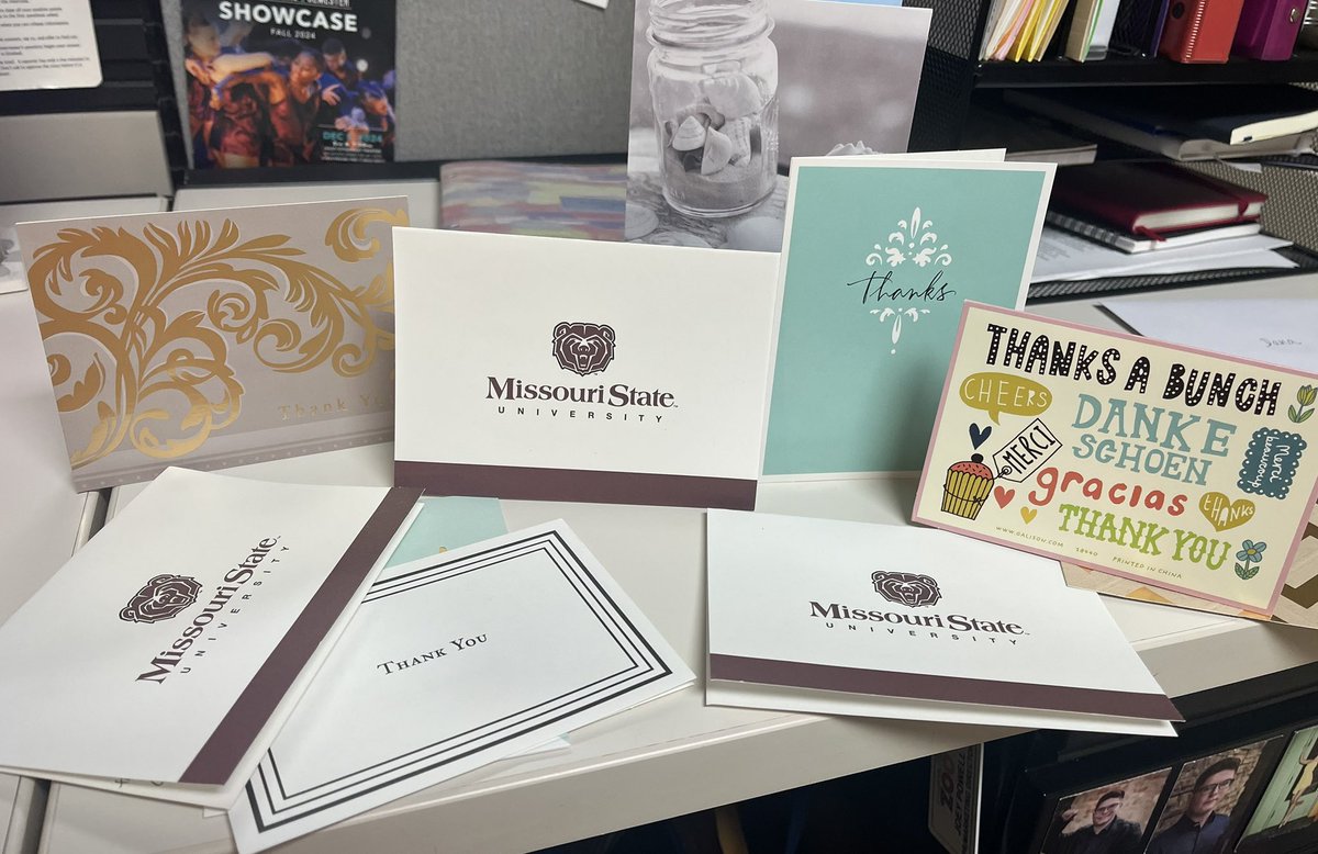 Dickerson Park Zoo (@dpzoo) on Twitter photo I love when <a href="/teacherJLK/">Jerri Lynn Kyle</a> brings her <a href="/MissouriState/">Missouri State</a> COMM students to the zoo, but I really 💕 that she teaches the art of a personal, tangible thank you card. #mannersmatter I love when <a href="/teacherJLK/">Jerri Lynn Kyle</a> brings her <a href="/MissouriState/">Missouri State</a> COMM students to the zoo, but I really 💕 that she teaches the art of a personal, tangible thank you card. #mannersmatter