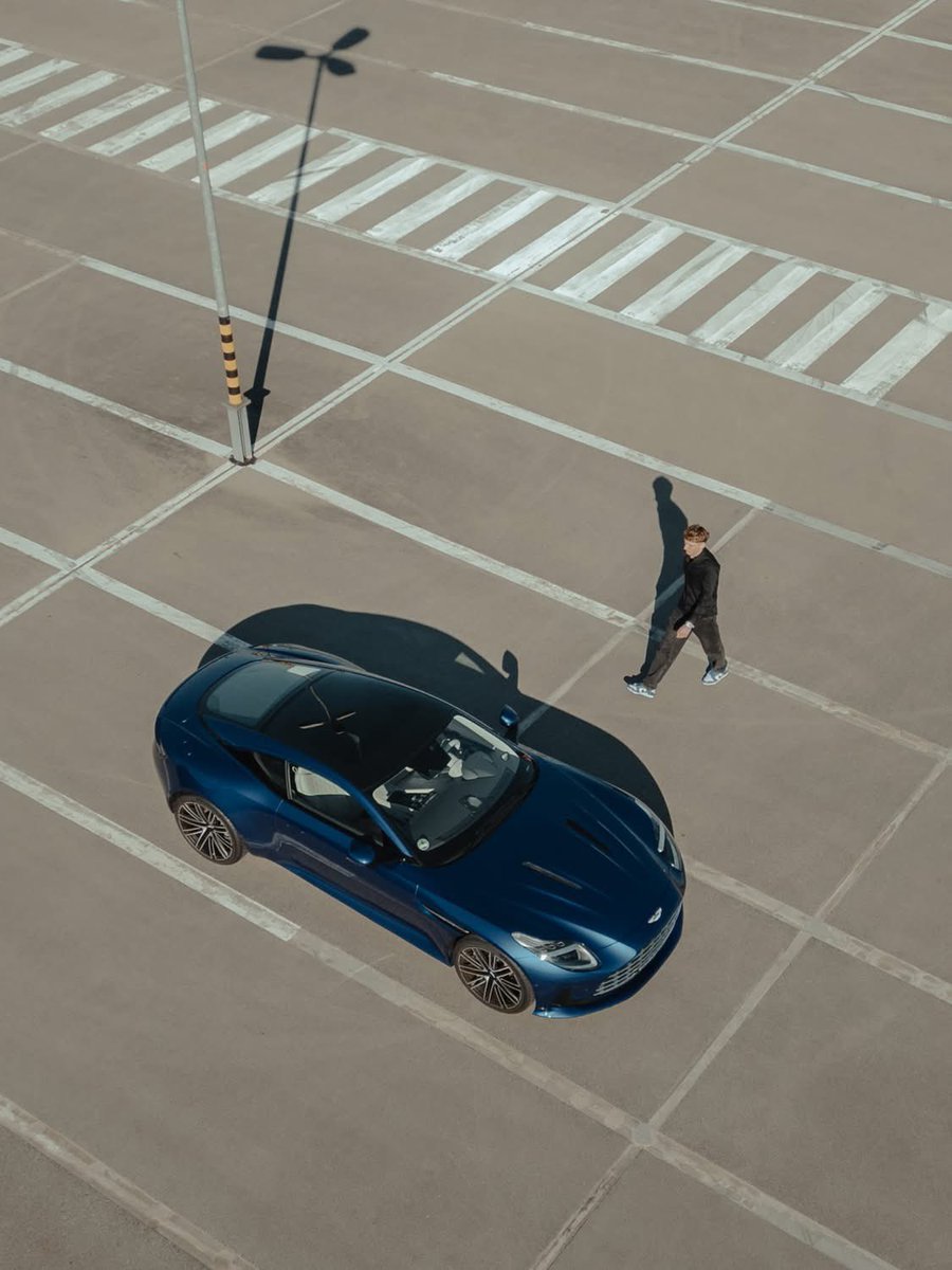 This is more than just a watch.
It’s a symbol of movement. Of progress. Of owning your moment.
Proud to represent the Apex collection by BOMBERG – and the mindset behind it: Bold. Clear. Focused.

📸 More from our campaign shoot

#BOMBERG #Apex #TimeToPush #MotorsportAndStyle