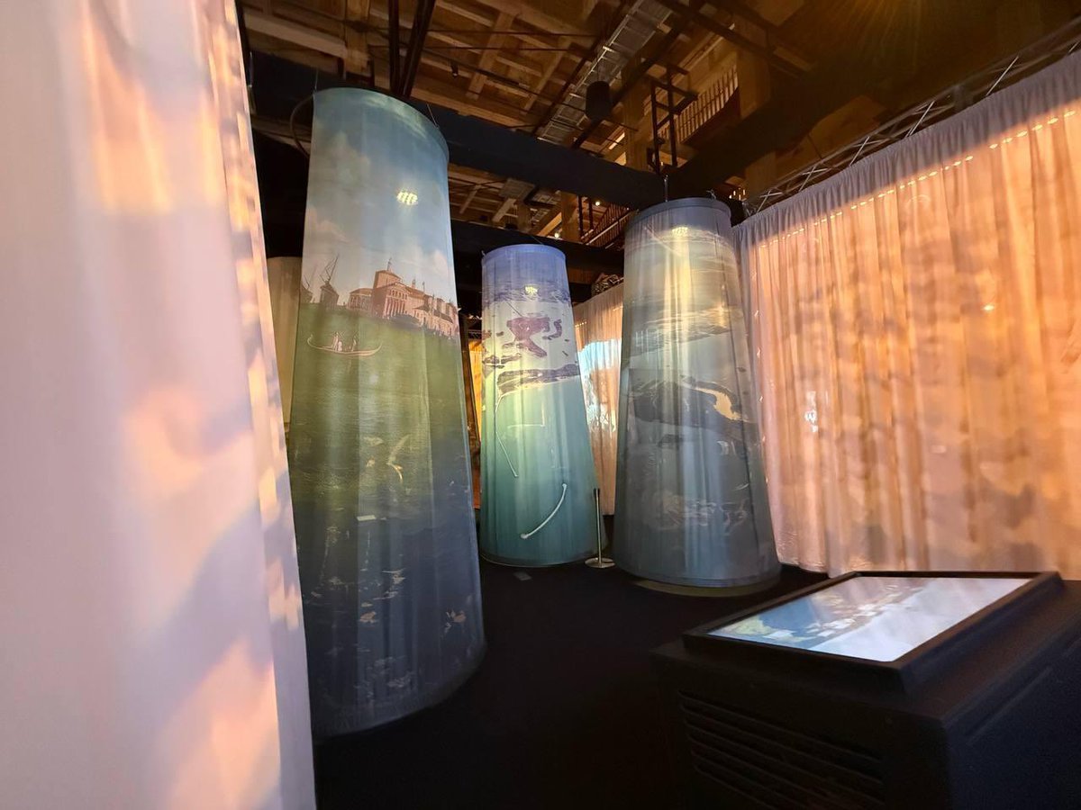 -VENEZIA la più antica città del futuro-

A Osaka all’Expo 2025 l’inaugurazione del Padiglione Italia, con la sua perla più preziosa: Venezia! 

Difesa ambientale, artigianato, imprese, tecnologia, ricerca universitaria, cultura, sport e l’unicità dei 44 comuni della <a href="/CMVenezia/">CittaMetropolitanaVE</a>