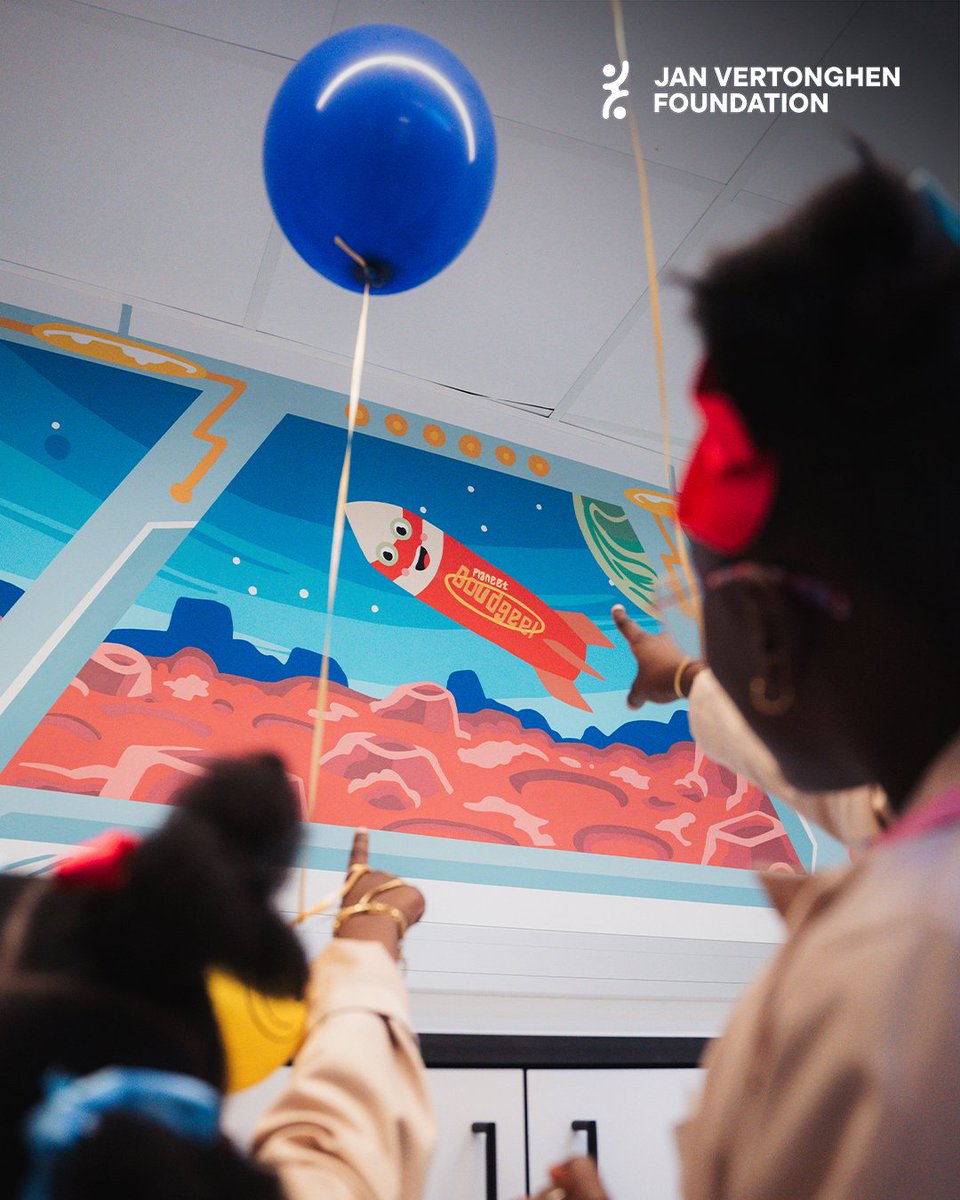 Companions in scary moments, smiles during treatments, and little sparks of courage for the bravest kids we know. 

Our vibrant murals at the new children's hospital Planeet Goudgeel are more than just art. 🩵