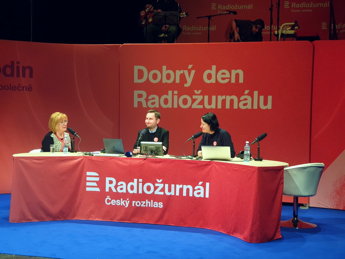 🎙 V neděli jste mohli slyšet naši předsedkyni správní rady Irenu G. Starou ve vysílání Dobrý den Radiožurnálu.

V rámci vysílání zaměřeného na neziskový sektor a generaci Z představila nadaci i příběhy stipendistů, kteří díky naší podpoře vyjeli na univerzity po celém světě. 🌍