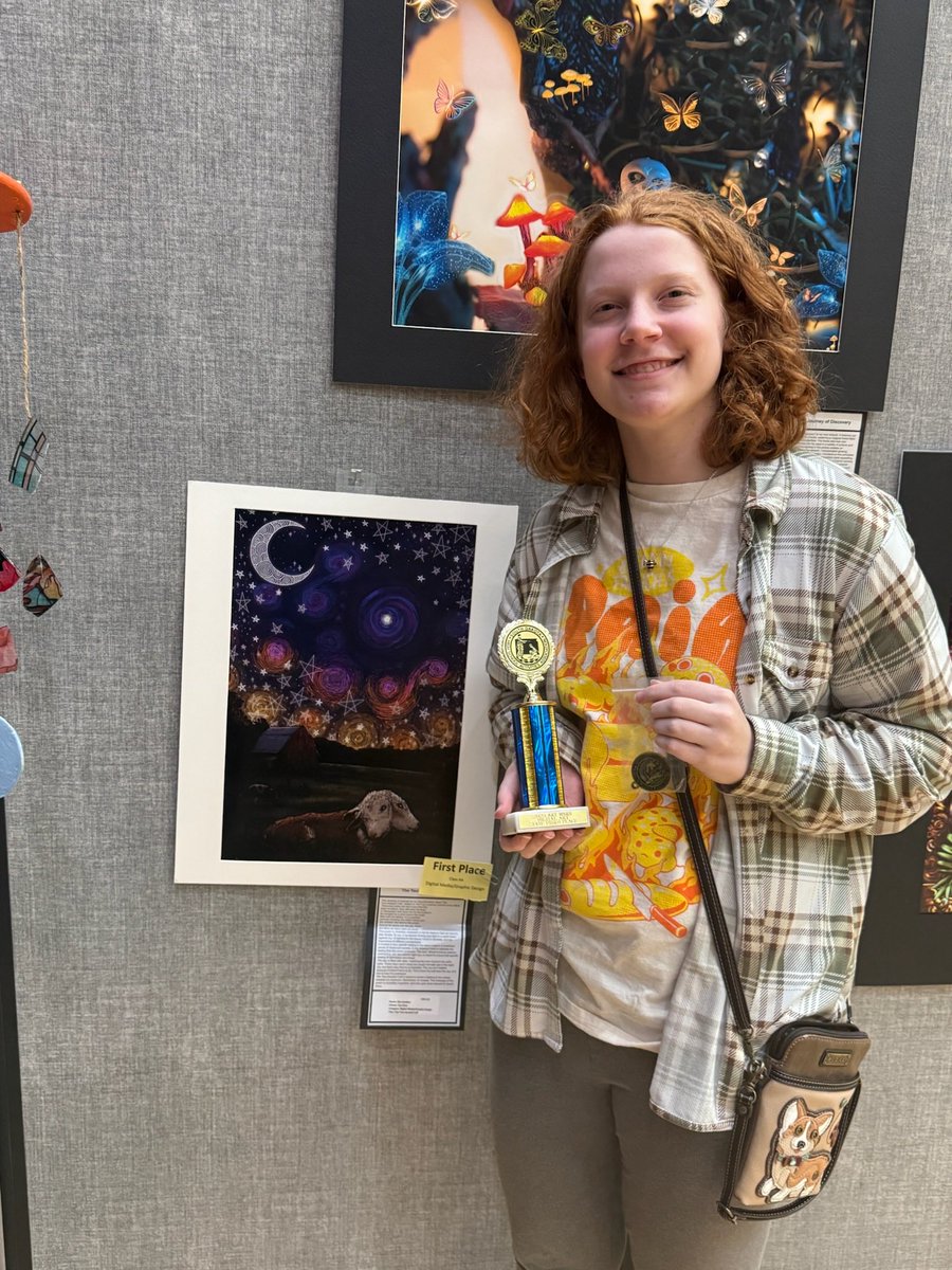 Congrats Ella 1st place at State Art War Competition in Digital Media. And 3rd in Art Wars.