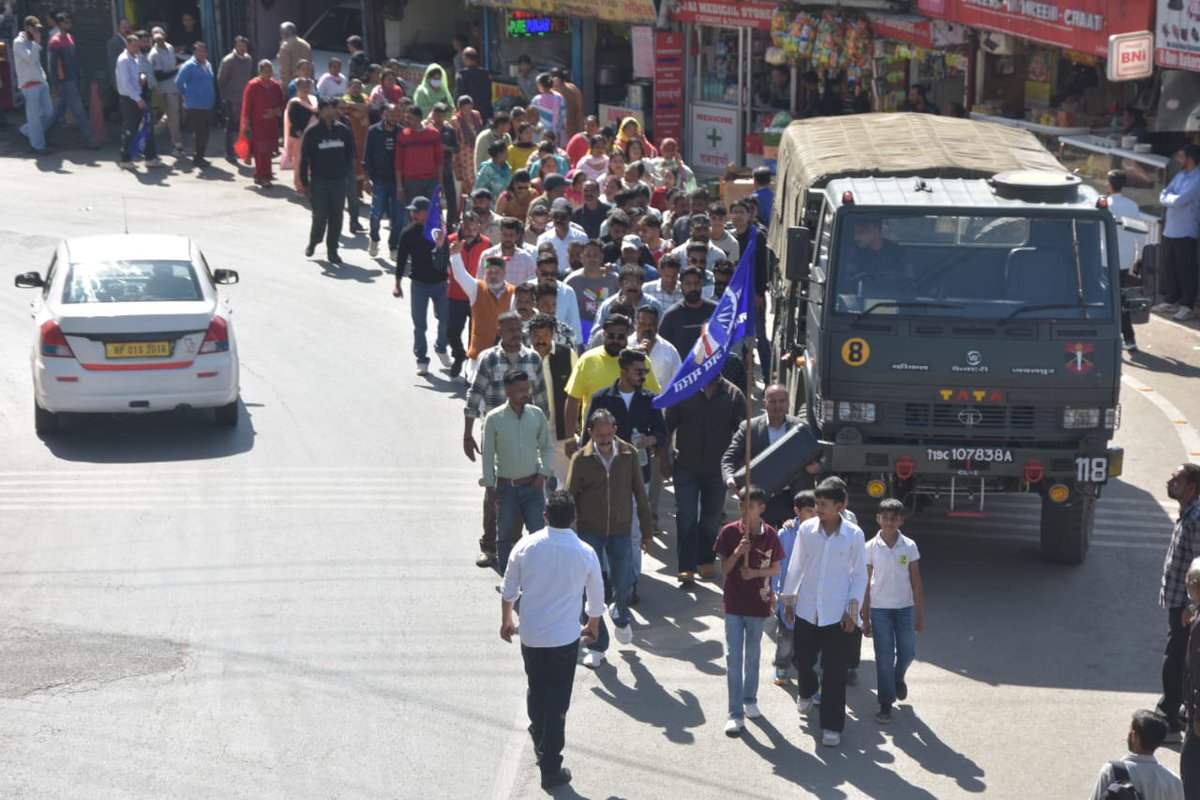 चौड़ा मैदान में आज जोरदार तरीके से अंबेडकर जयंती मनाई गई हजारों लोग इकट्ठा हुए और मुंह तोड़ जवाब धमकी देने वाले पन्नू को दिया गया । 
<a href="/BhimArmyChief/">Chandra Shekhar Aazad</a> 
<a href="/HimanshuValmi13/">Himanshu Valmiki</a> 
<a href="/VinayRatanSingh/">Vinay Ratan Singh</a>