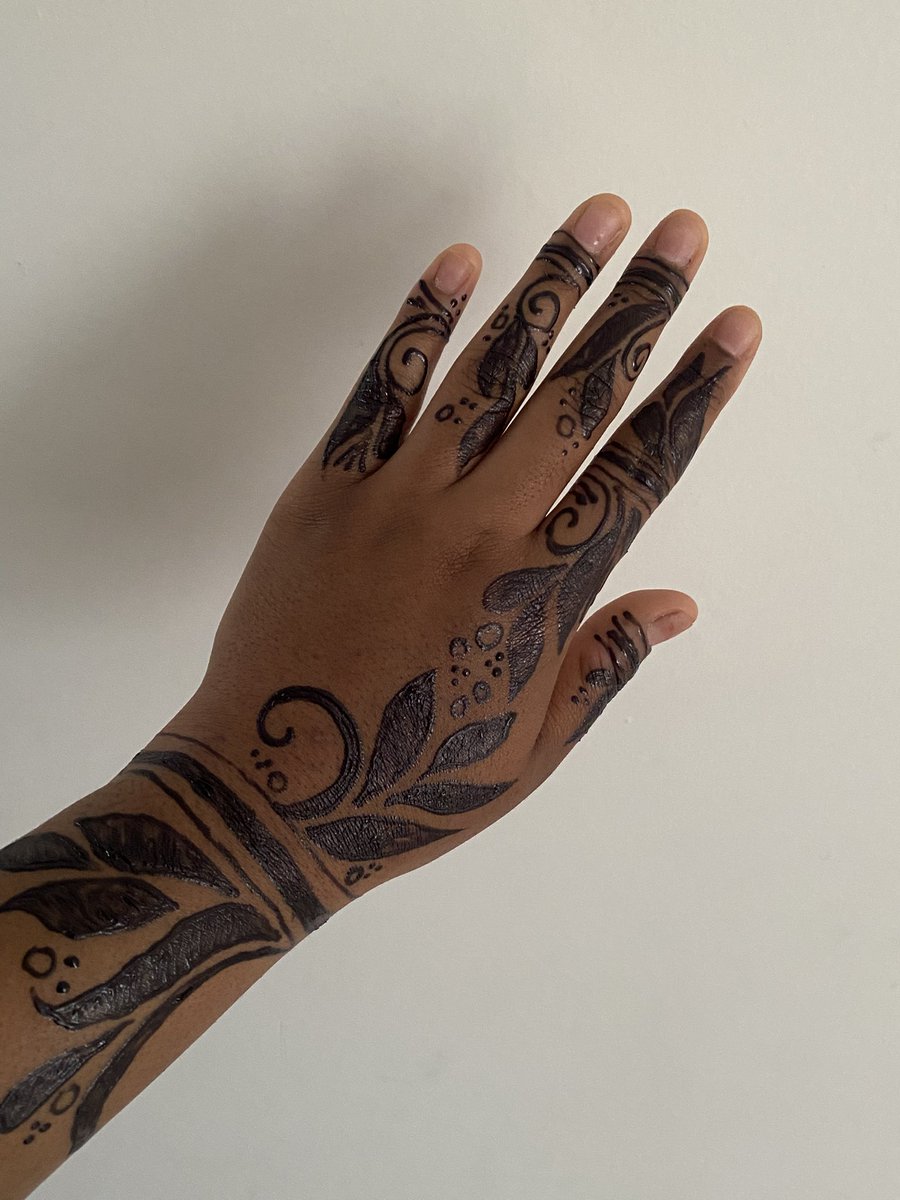 azeezahkhuz's tweet photo. Ramadan, Eid,or just becauseโฆ book your henna today!
#henna #fyp #booknow #philly #halalbusiness #ramadanready #Trending #phillyhennaartist https://t.co/w0XocvwNlF