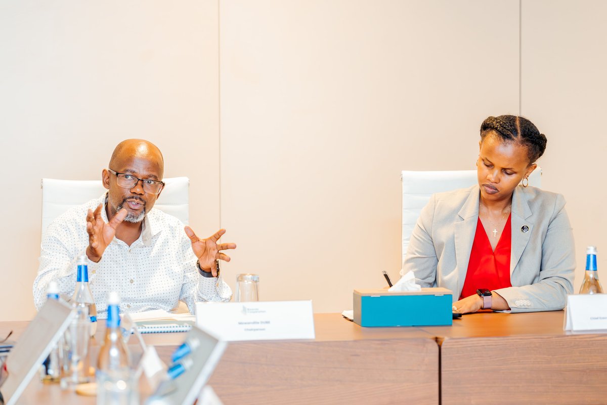 Cooperation_RW's tweet image. Delighted to kick off the week by welcoming the Eswatini Government Efficiency Transformation Committee to Rwanda Cooperation!
They’ve begun a 3-day study tour focused on how Rwanda decentralizes payments and banking through IFMIS.
#SouthSouthCooperation #KnowledgeExchange 1/2