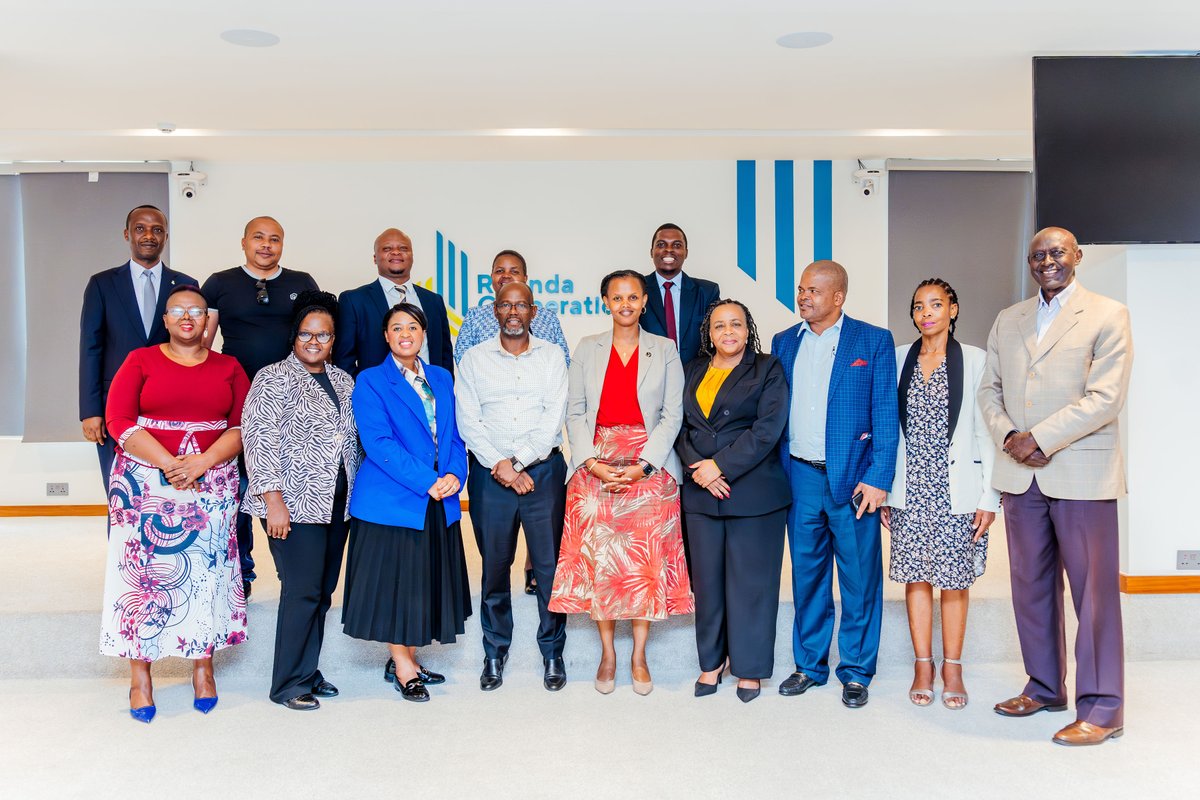 Cooperation_RW's tweet image. Delighted to kick off the week by welcoming the Eswatini Government Efficiency Transformation Committee to Rwanda Cooperation!
They’ve begun a 3-day study tour focused on how Rwanda decentralizes payments and banking through IFMIS.
#SouthSouthCooperation #KnowledgeExchange 1/2