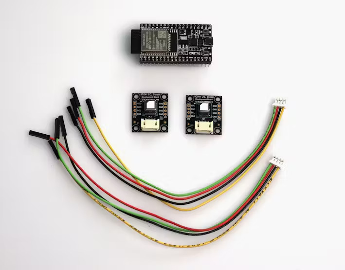 Running multiple I²C sensors with the same address? This tutorial shows how to use an ESP32 development board to easily connect two SCD41 sensors without conflicts.

Read the full how-to: hackster.io/sensirion-soft…

#MakerMonday #MakeItWithSensirion