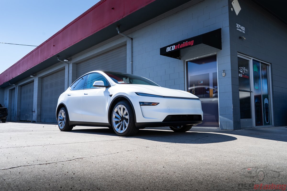 Introducing the sleek new Model Y Juniper, now with a whole new level of attitude. 😎🔋 ULTRAFIT’s Retro Matte finish on this electric powerhouse makes it look even more futuristic—cool, bold, and totally unique. Ready to stand out on the road? This is how you do it. ⚡️🚗