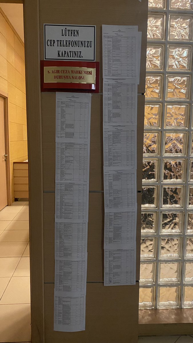 Aynı güne yaklaşık 160 duruşma koyup adaletli karar verebileceğinize kendinizi nasıl inandırdınız? 
Avukata yapılan zulümü geçtik vatandaş hakkını aramak için nereye başvursun?