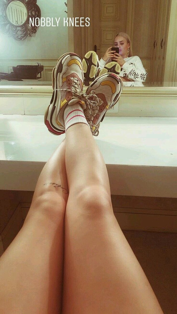 AnneDaiIy's tweet photo. https://t.co/ej5ESDsxtV