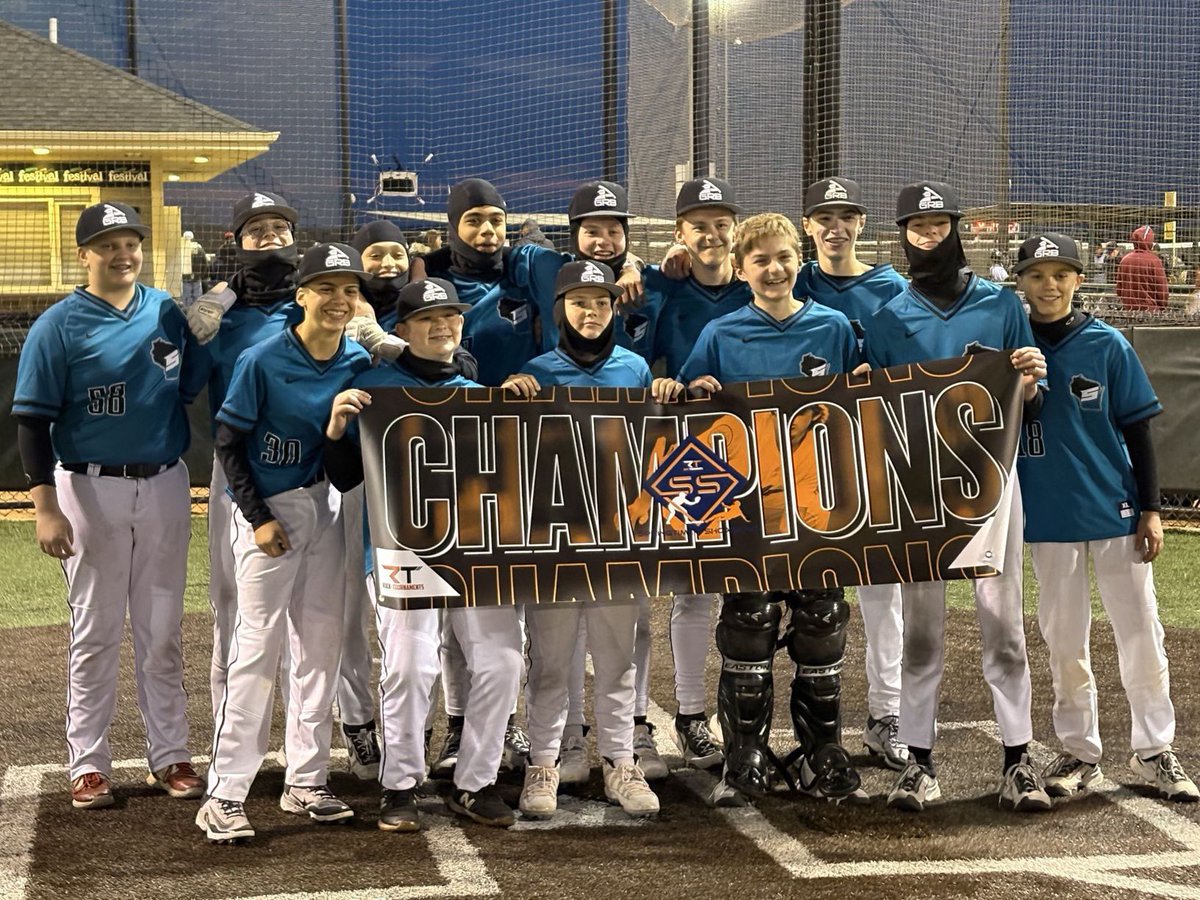 🏆CHAMPS🏆

13U Black brings home the <a href="/RockTournaments/">Rock Tournaments</a> Springtime Showdown Championship. Great way to start the season fellas! #STiKS