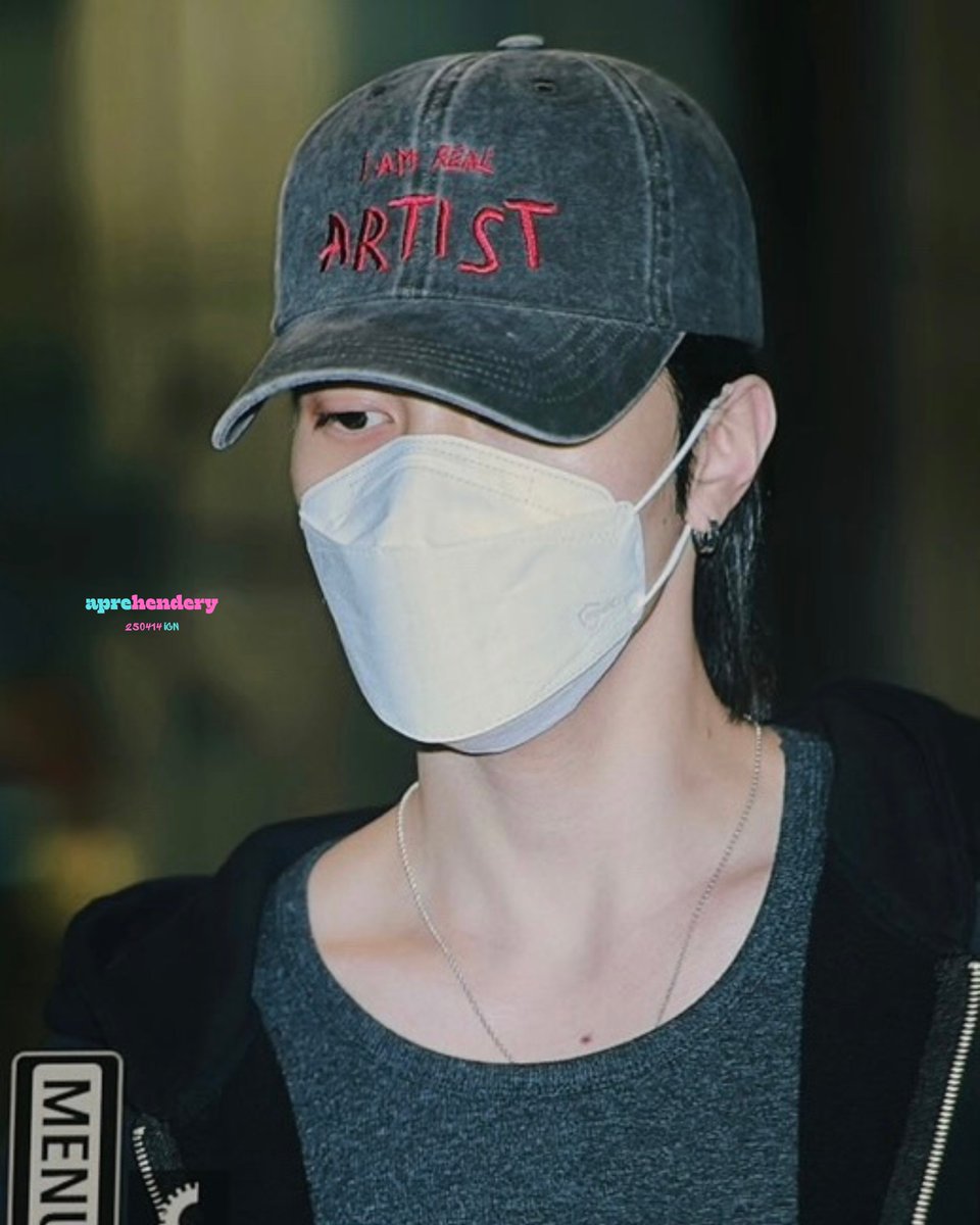 250414 ICN 입국

🧢

#WayV #威神V #웨이션브이 #Hendery #黄冠亨 #헨드리
