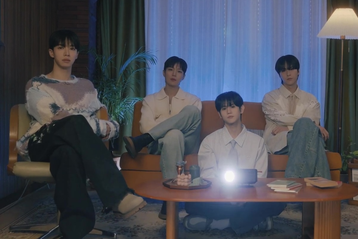 soompi's tweet image. WATCH: HIGHLIGHT Drops #BEAST X #HIGHLIGHT "Endless Ending" Special Film Ahead Of Comeback 
soompi.com/article/173588…