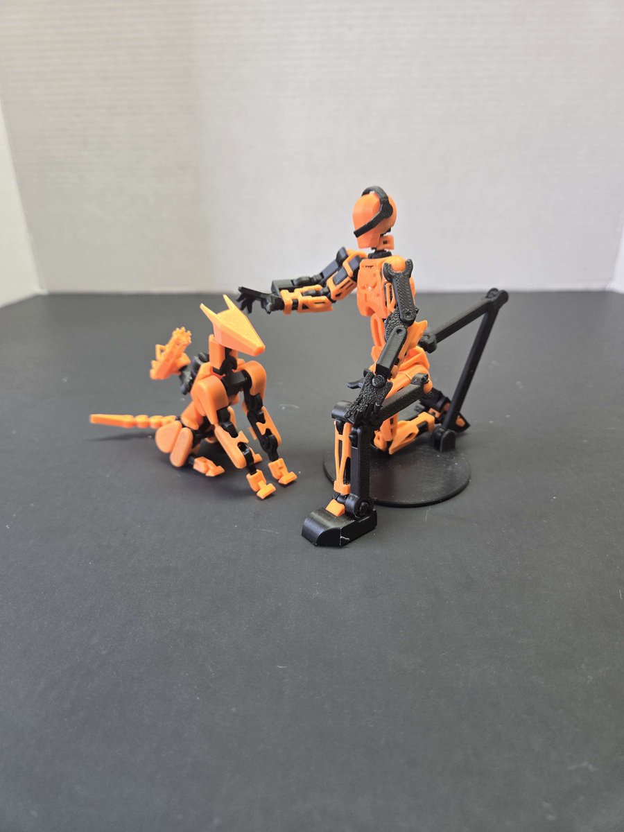 Ive been obsessed with printing the dummy 13 by soozafone AKA Lucky 13 Toys on makerworld

#BambuLetsMakeIt