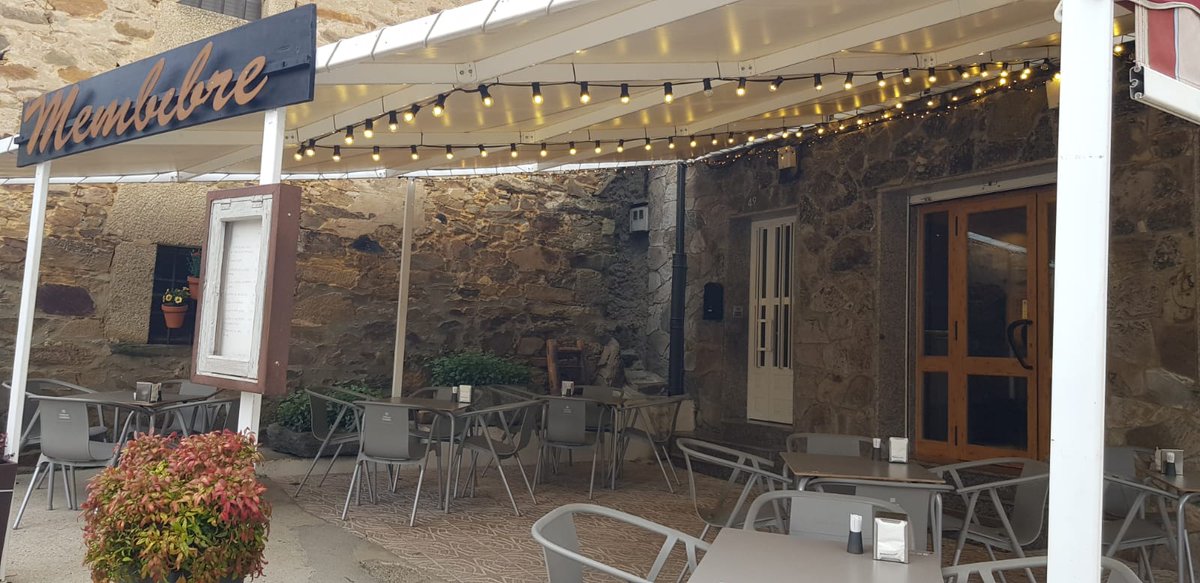 AC_LosRemedios's tweet photo. 🧵1/2 El joven chef Víctor  Membibre, descendiente de #Sanabria, vuelve a los fogones. 
Hoy, 14 de abril, abre su nuevo local ‘Membibre’ en el Puente de Sanabria, en el antiguo El Fuellero.
Una nueva aventura culinaria con raíces de siempre. 🍽️ https://t.co/umb4eRkSYP