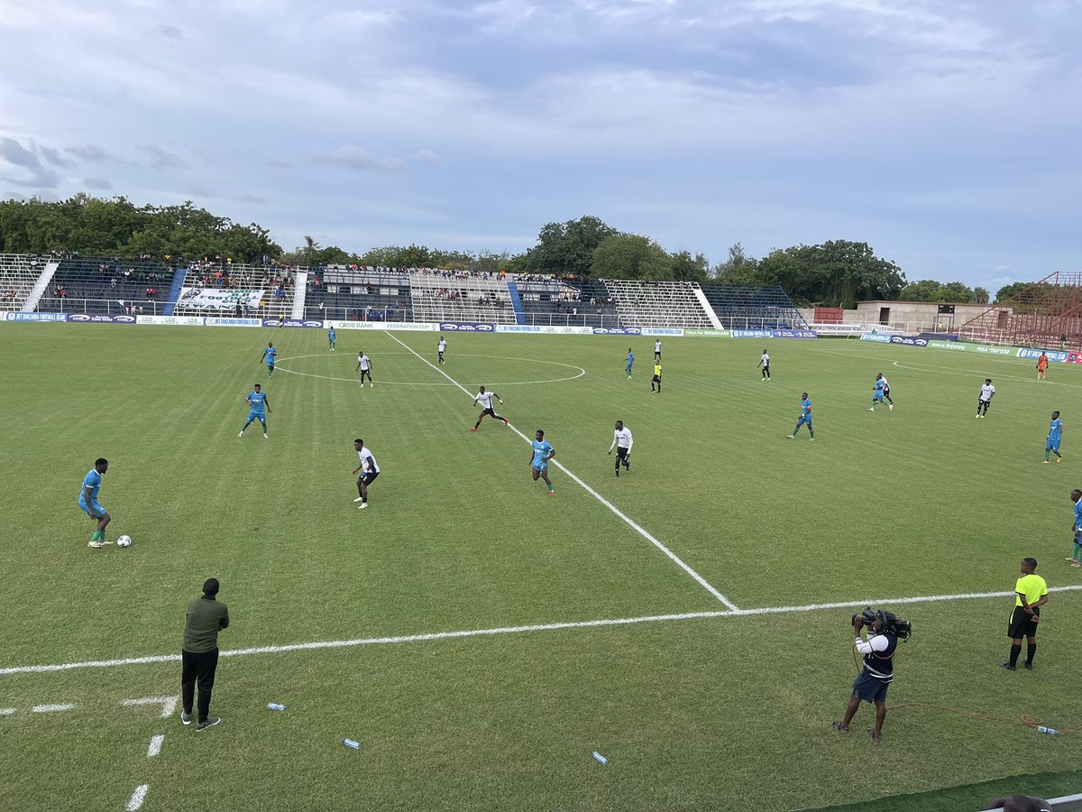 Pamba wamechukua 3-1 ,ingeweza kuwa 4-1 Kama Gamba Matiko angefunga ile Penati

Unaweza Kuamua Kumlaumu Minziro kama ukitaka,lakini nahisi utakuwa unamuonea tu

Jkt ni moja ya team ngumu Kujiandaa Kucheza nazo kwasababu ya tactical Flexibility na bado wapo Kwenye Ujenzi wa team