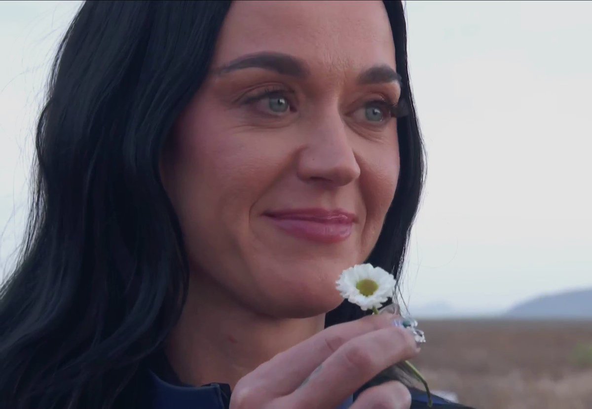 Pastora Priscilla West end Girl 👰🏻‍♀️ tweet media