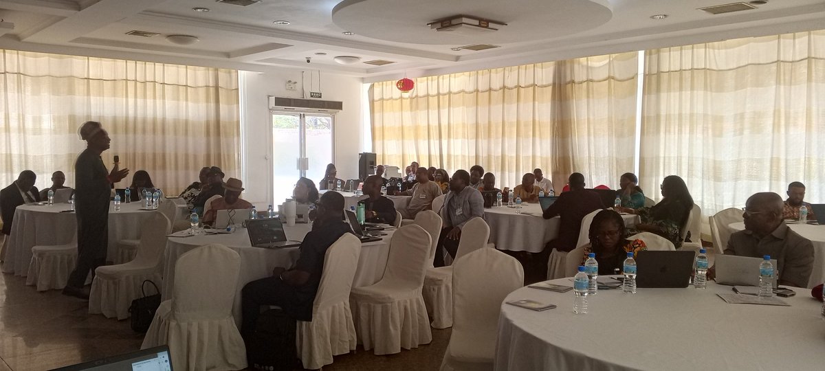 IITA, MAFS, &amp; FSRP, in collaboration with SLARI and partners, started a two-day review meeting to evaluate the project's performance &amp; progress during the 1st yr of implementation. The team will discuss key achievements, challenges, &amp; outline plans for this year's implementation.