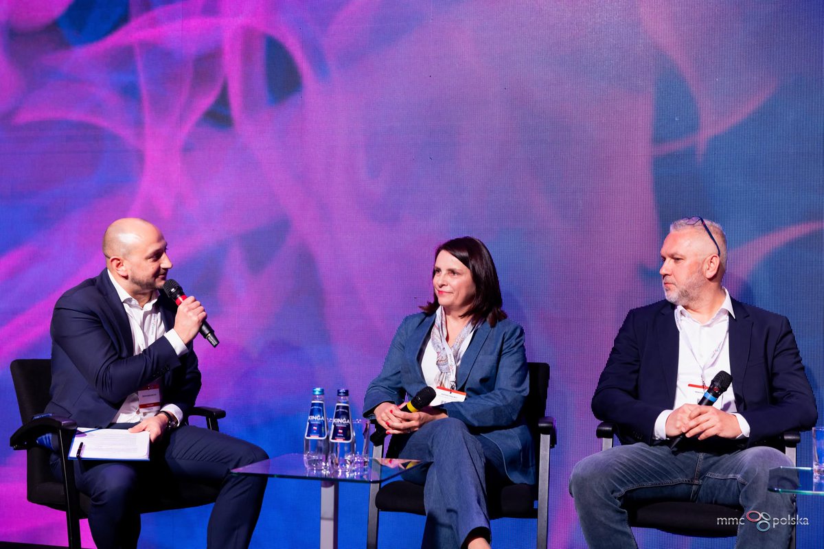 FinTechDigital's tweet image. Jak nowe technologie i zmieniające się oczekiwania klientów redefiniują sposób działania branży ubezpieczeniowej? Rozmawialiśmy o tym podczas debaty: „Nowa odsłona rynku ubezpieczeń”.

#FinTech2025 #InsurTech2025