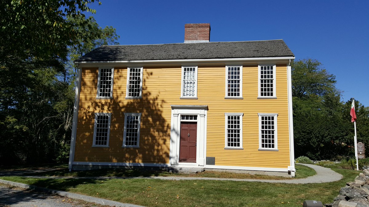DJWFoundation's tweet photo. The Hancock-Clarke House in Lexington, Massachusetts. This is where Samuel Adams and John Hancock were hiding on the night of April 18, 1775. The Reverend John Hancock, grandfather of John Hancock, built the house in 1737 that served as a parsonage to the town of Lexington. His successor, the Reverend Jonas Clarke, later lived there and hosted Hancock and Adams in 1775. When the younger John Hancock's father died in 1744, the seven-year-old boy came to live at this house with his grandfather. Soon after, John went to Boston to live with his wealthy uncle and aunt, Thomas and Lydia Hancock.