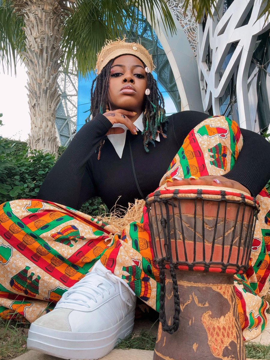 🌤️..early every damn day-break I rise up..♪🪘💭 

#VernyuyTinaMusica #Qatar