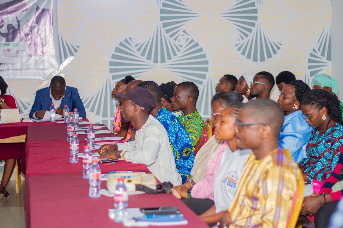 HAI_Benin's tweet photo. VICTOIRE CITOYENNE EN MARCHE !

+100 participants venus d'OSC, médias &amp; influenceurs mobilisés lors de l’atelier organisé par @HAI_Benin à #Cotonou pour exiger la délocalisation de la cimenterie de Ganhi-Xwlacodji!

Agissons maintenant, signez la pétition: https://t.co/2RXMs83h8a https://t.co/eZhngqT4Hg