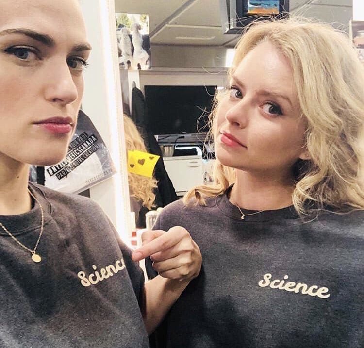 esmeeboyd posted: 🤓