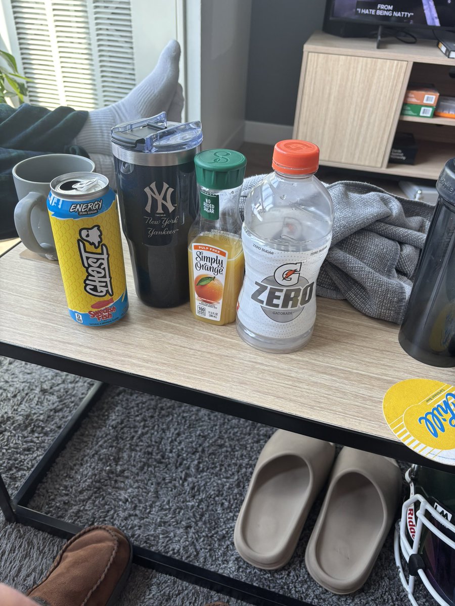 johnkonchar_'s tweet photo. college autism platter #shrink https://t.co/tebgai4ure