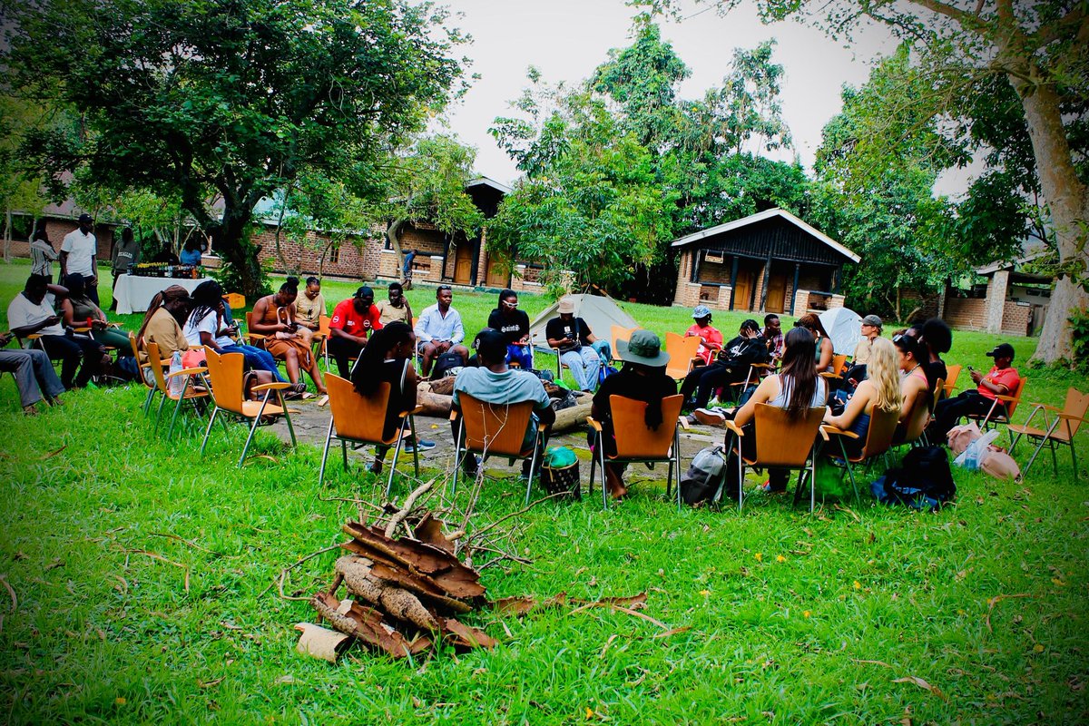 BoazKabasa's tweet photo. Great moments 
Great people 
Having some great time in the wilderness 
#BeautyOfNature
@RwenzoriMarathn https://t.co/GdXLQ84jSL