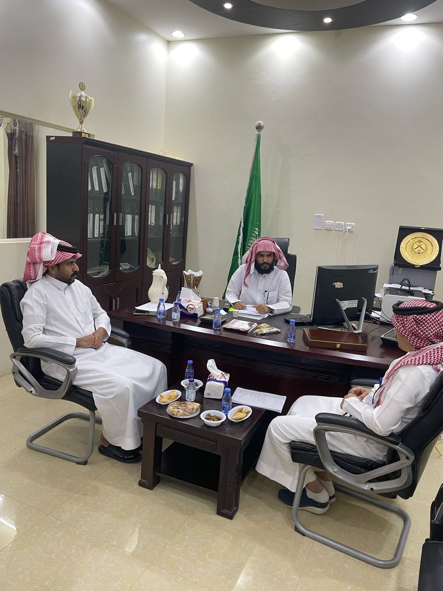 شَرُفت جمعية الدعوة والإرشاد وتوعية الجاليات بالمشعلية بزيارةِ وفدٍ من إدارة الجمعيات والمؤسسات الأهلية بفرع وزارة الشؤون الإسلامية والدعوة والإرشاد بمنطقة نجران، وكان في استقبالهم مدير الجمعية، حيث اطّلع الوفد على إنجازات الجمعية وأنشطتها .
<a href="/Saudi_Moia/">وزارة الشؤون الإسلامية 🇸🇦</a> 
#نجران_الآن