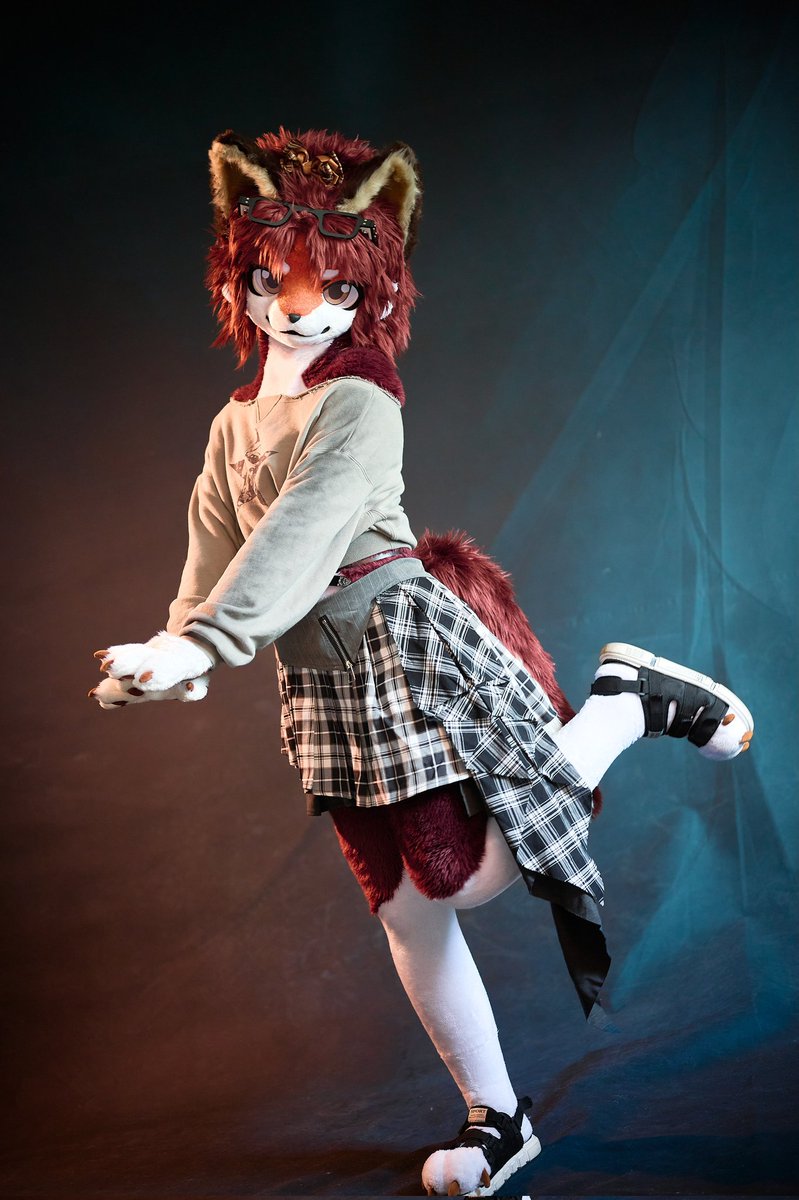 #fursuiteveryday  #furry
charmer!🦊🦊💞💞

📷：<a href="/aaaapoor3/">阿穷摄摄版</a>